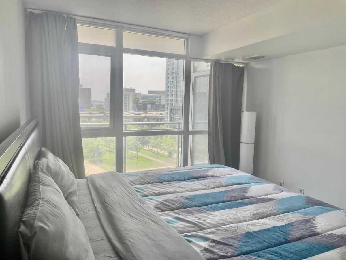 Three Br Condo Step To Cn Tower Rogers Center With Free Parking Toronto Eksteriør bilde